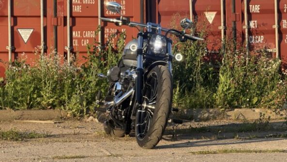 Harley-Davidson Breakout, 2023 г.