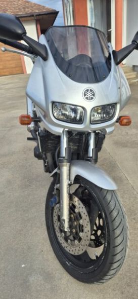 Yamaha FZS, 1999 г.