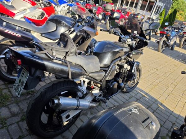 Yamaha FZS, 1998 г.