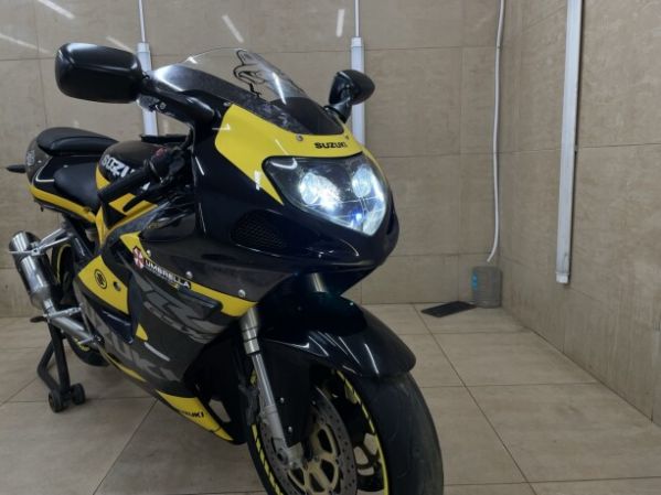 Suzuki GSX-R, 2000 г.