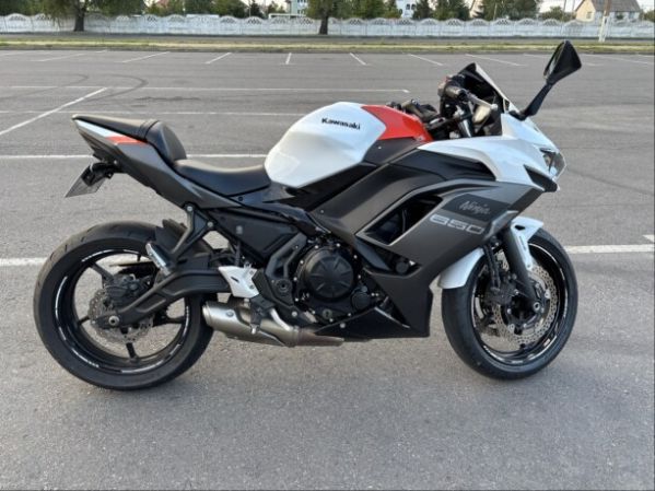  EX 650
