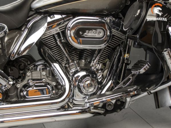 Harley-Davidson CVO Road Glide FLTRSE3, 2009 г.