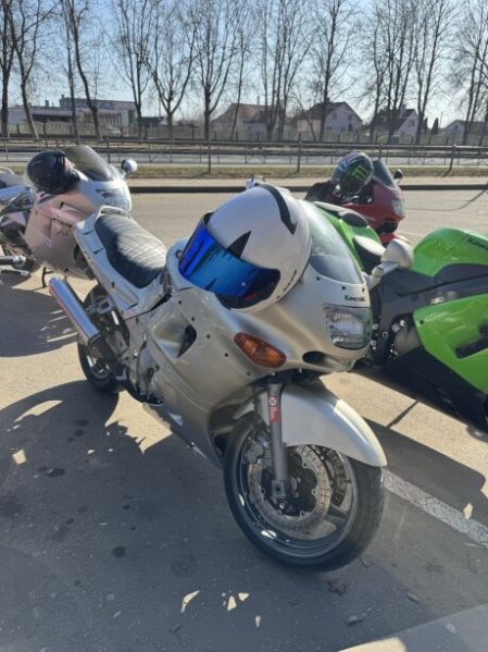 Kawasaki ZZR, 2002 г.
