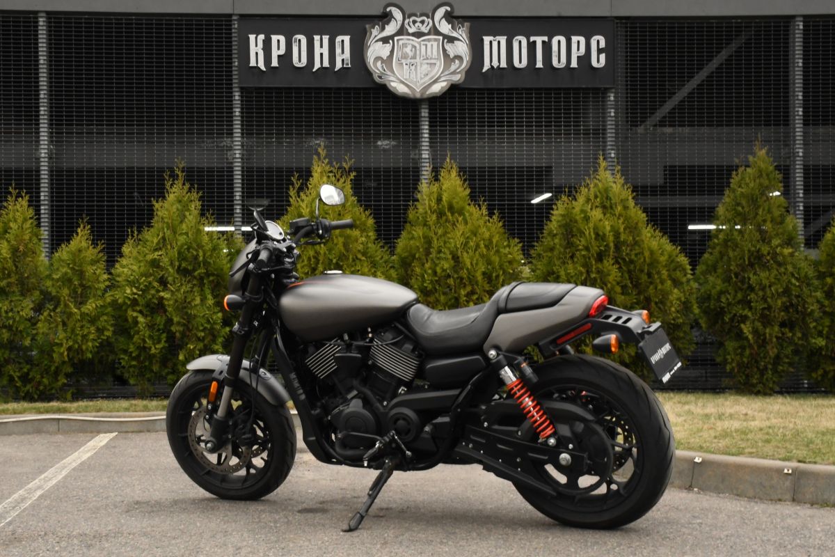 HARLEY-DAVIDSON STREET ROD 750