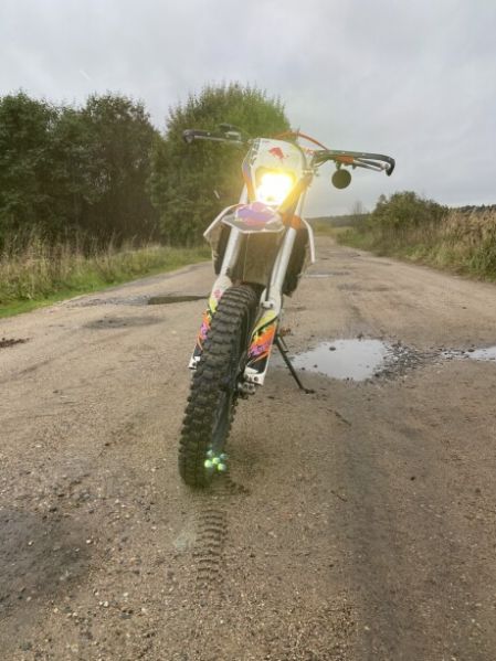 Ataki EF250 EF250r, 2023 г.
