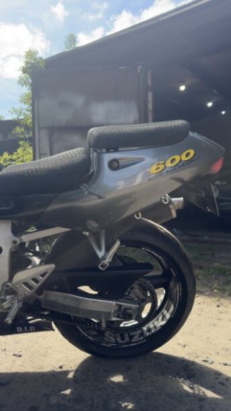 Suzuki GSX-R, 1999 г.