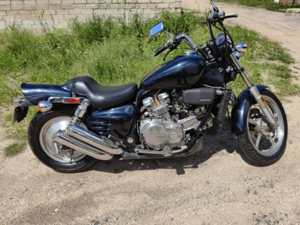 Honda Magna VF700, 1987 г.