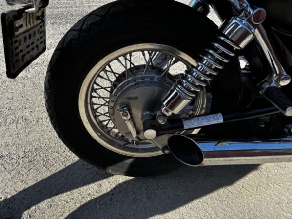 Suzuki Intruder vs 800 GLP, 2000 г.
