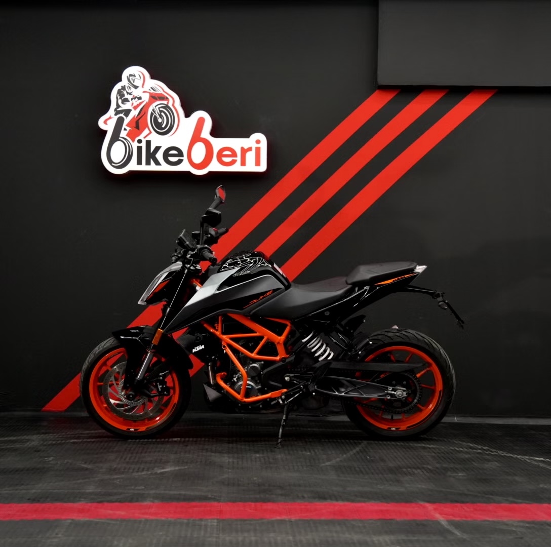 KTM Duke 390 2021 года 