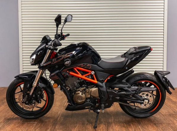 QJ MOTOR SRK 400, 2026 г.
