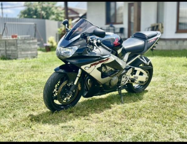 Honda CBR 929RR, 2000 г.