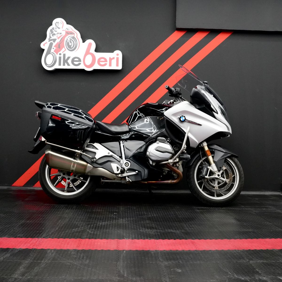 BMW R1200 RT 2017 года