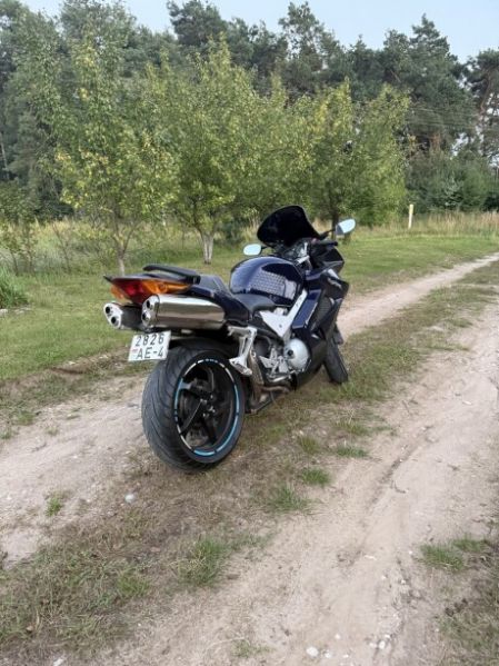 Honda VFR, 2002 г.