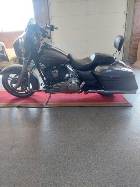 Harley-Davidson Street Glide круизер, 2014 г.