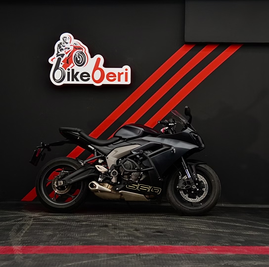Triumph Daytona 660 2025