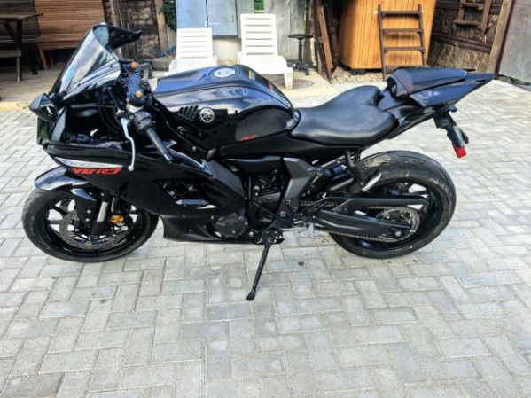 Yamaha YZF R7, 2025 г.