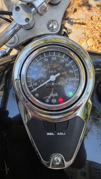 Suzuki VL800, 2001 г.