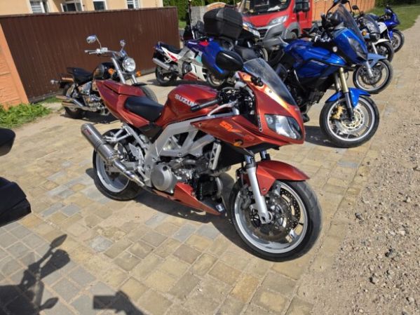 Suzuki SV 1000, 2003 г.