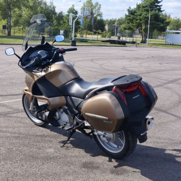 Honda Deauville NT700V, 2007 г.