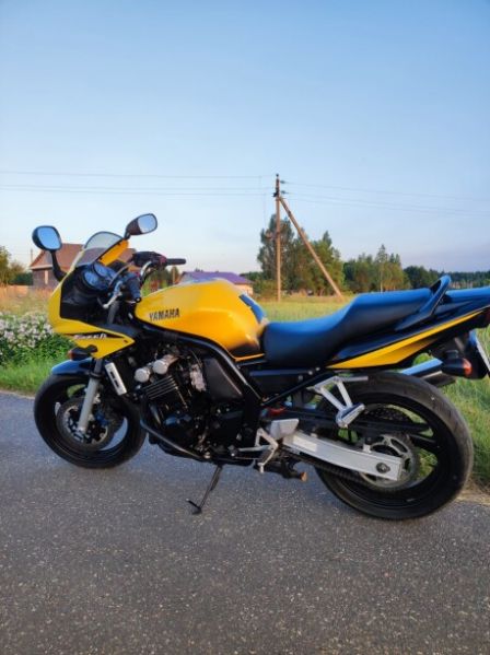 Yamaha FZS, 2002 г.