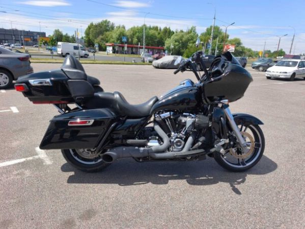 Harley-Davidson Road Glide FLTRXS, 2017 г.