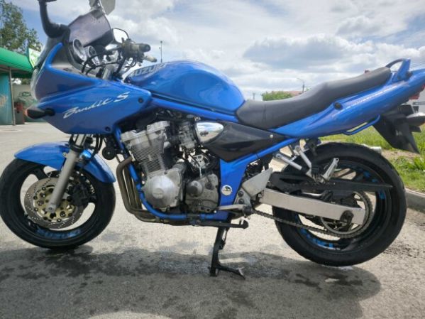Suzuki Bandit, 2001 г.
