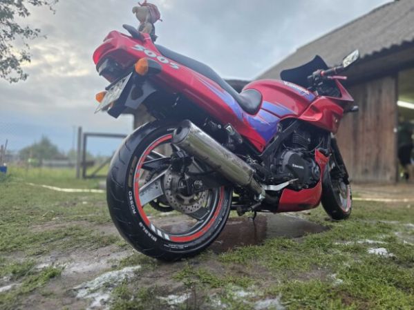 Kawasaki GPZ, 1995 г.
