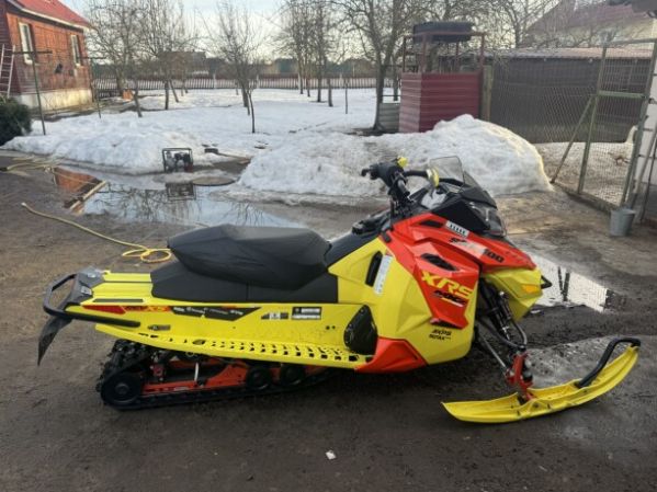 Bombardier Freeride MXZ 800, 2015 г.
