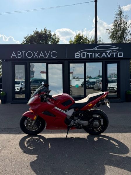 Honda VFR, 2002 г.