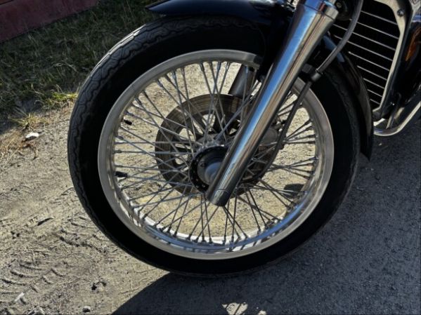 Suzuki Intruder vs 800 GLP, 2000 г.