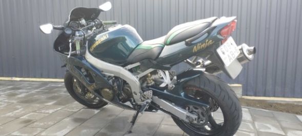 Kawasaki Ninja zx6r, 2001 г.