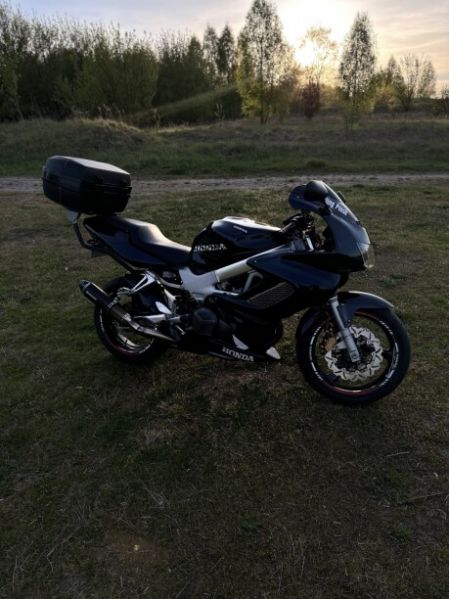 Honda VTR, 1998 г.