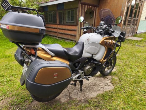 Honda Varadero XL1000V, 1999 г.