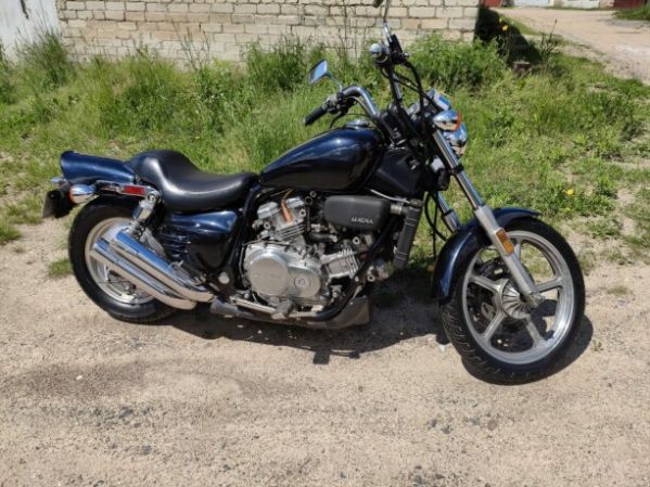 Honda Magna VF700, 1987 г.