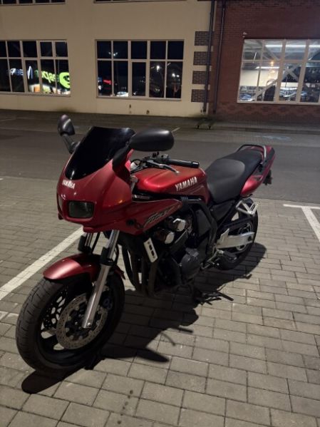 Yamaha FZS, 1999 г.