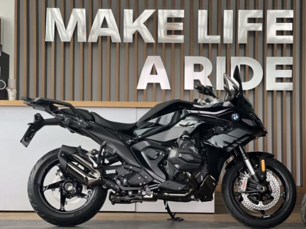 BMW R 1300 RS Triple Black, 2026 г.