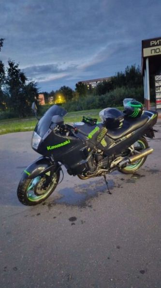 Kawasaki GPX 750R, 1987 г.