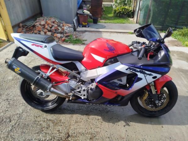 Honda CBR, 2000 г.
