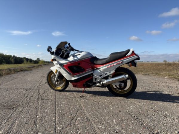 Suzuki Katana, 1990 г.