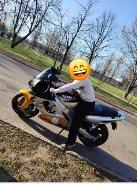 Yamaha YZF, 2001 г.