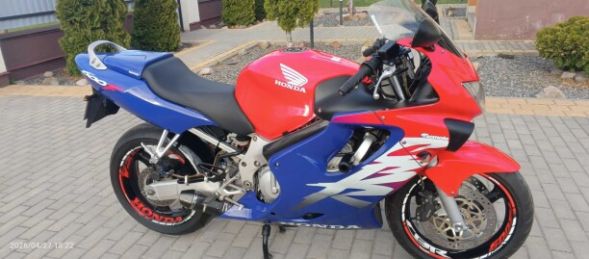 Honda CBR F4, 2000 г.