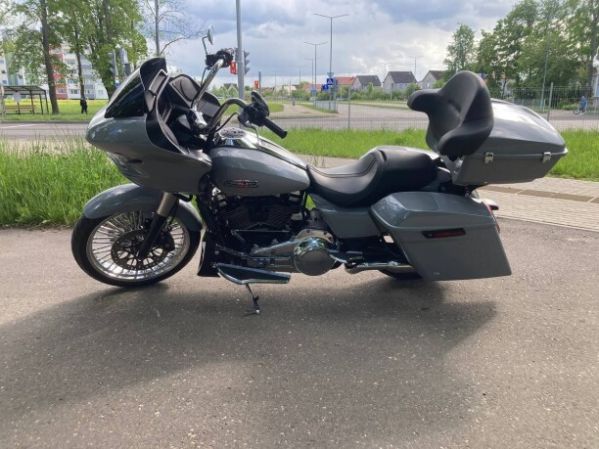 Harley-Davidson Road Glide FLTRX, 2024 г.