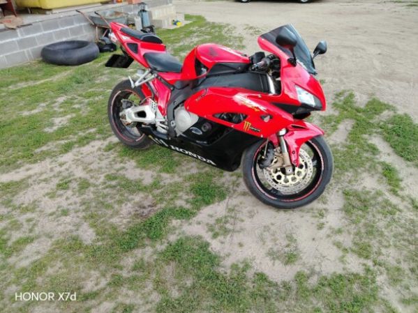 Honda CBR 1, 2005 г.