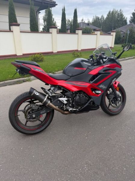  Ninja 500 ABS