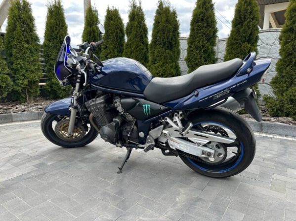 Suzuki Bandit, 2002 г.