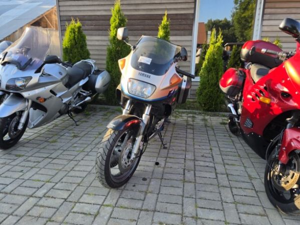 Yamaha FJ, 1991 г.
