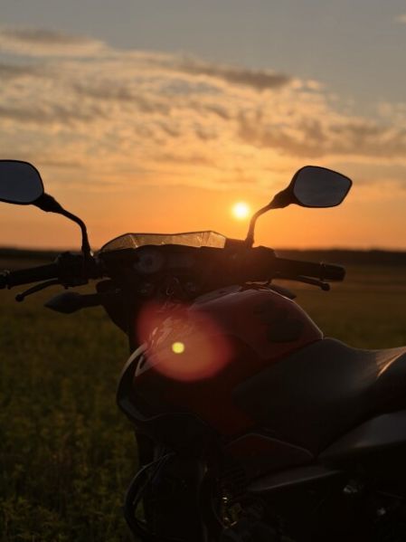 BAJAJ Pulsar, 2024 г.