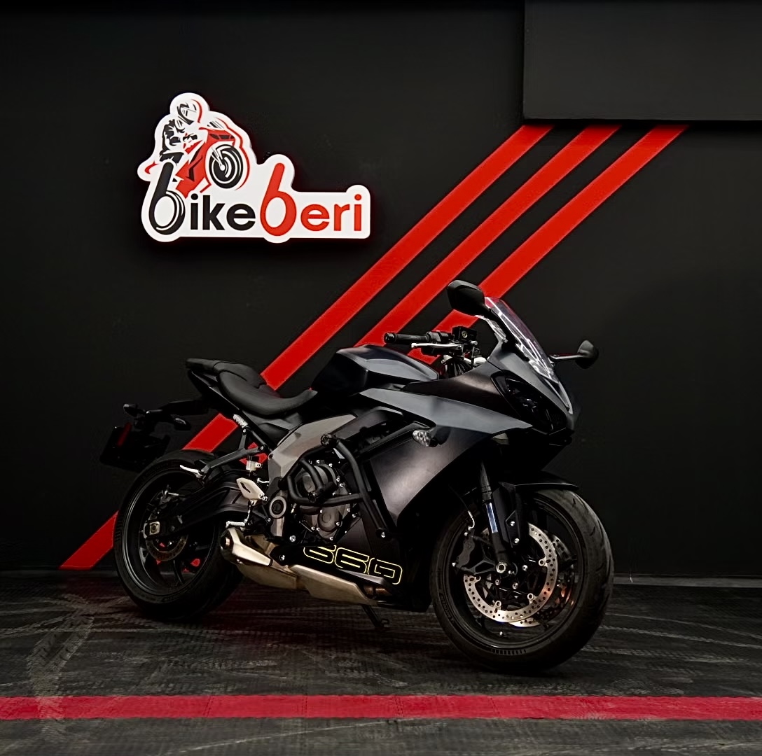 Triumph Daytona 660 2025