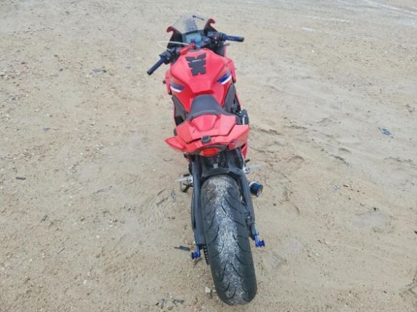 Honda CBR 650R, 2026 г.