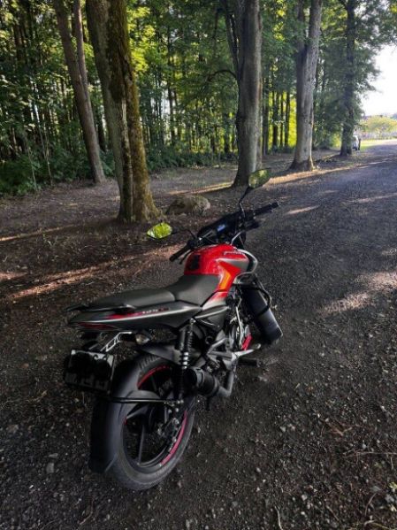 BAJAJ Pulsar, 2024 г.